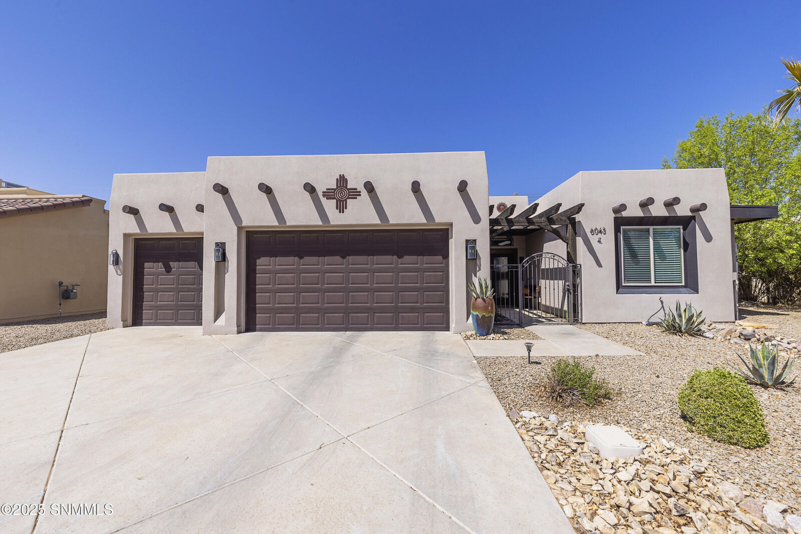 Property Photo:  6043 Atlas Street  NM 88012 
