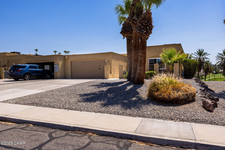 Property Photo: 382 Jones Dr AZ 86406