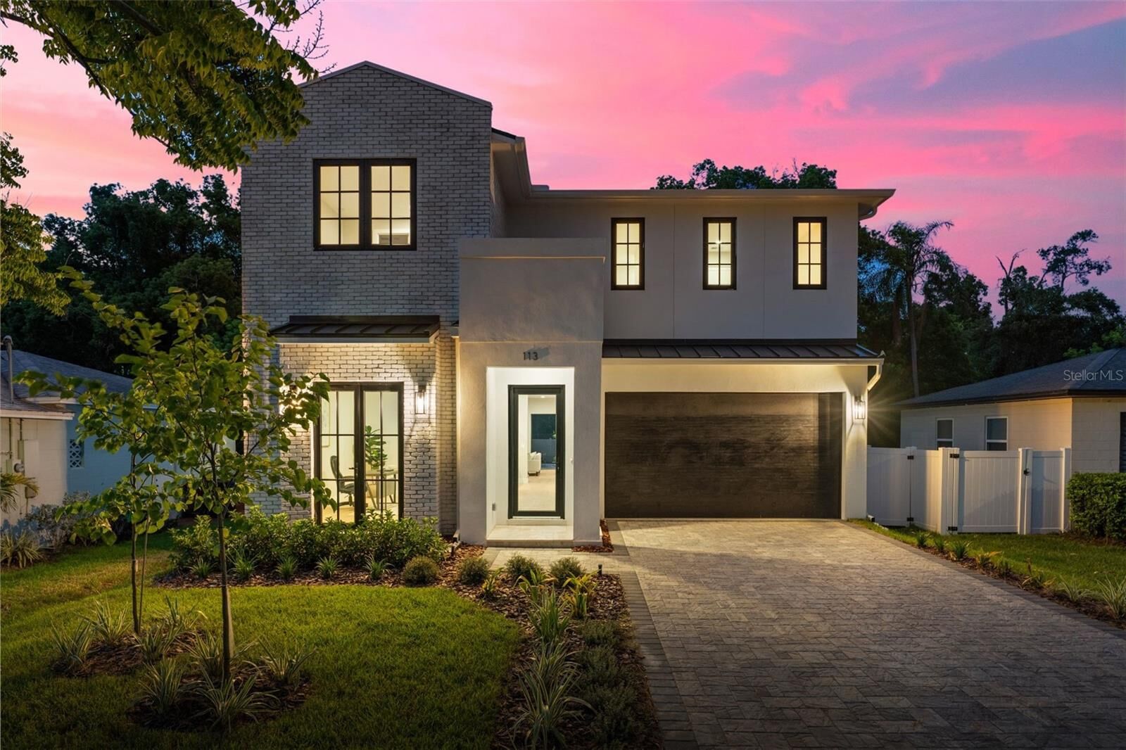 Property Photo:  113 W Evans Street  FL 32804 