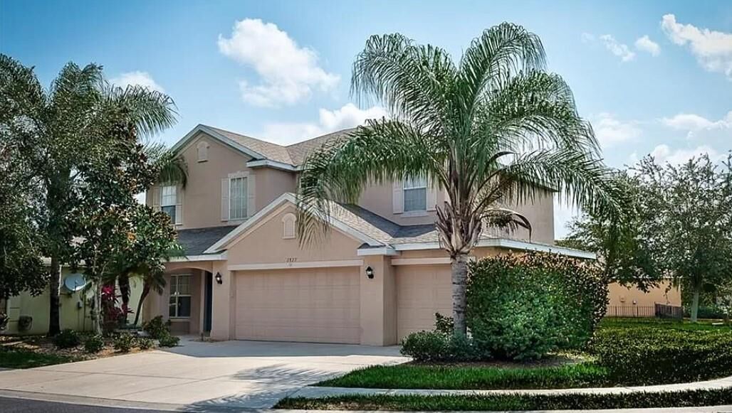 Property Photo: 2827 Suncoast Lakes Boulevard FL 33980