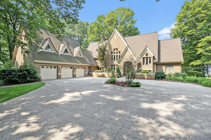5285 N Lakeshore Drive  Holland MI 49424 photo