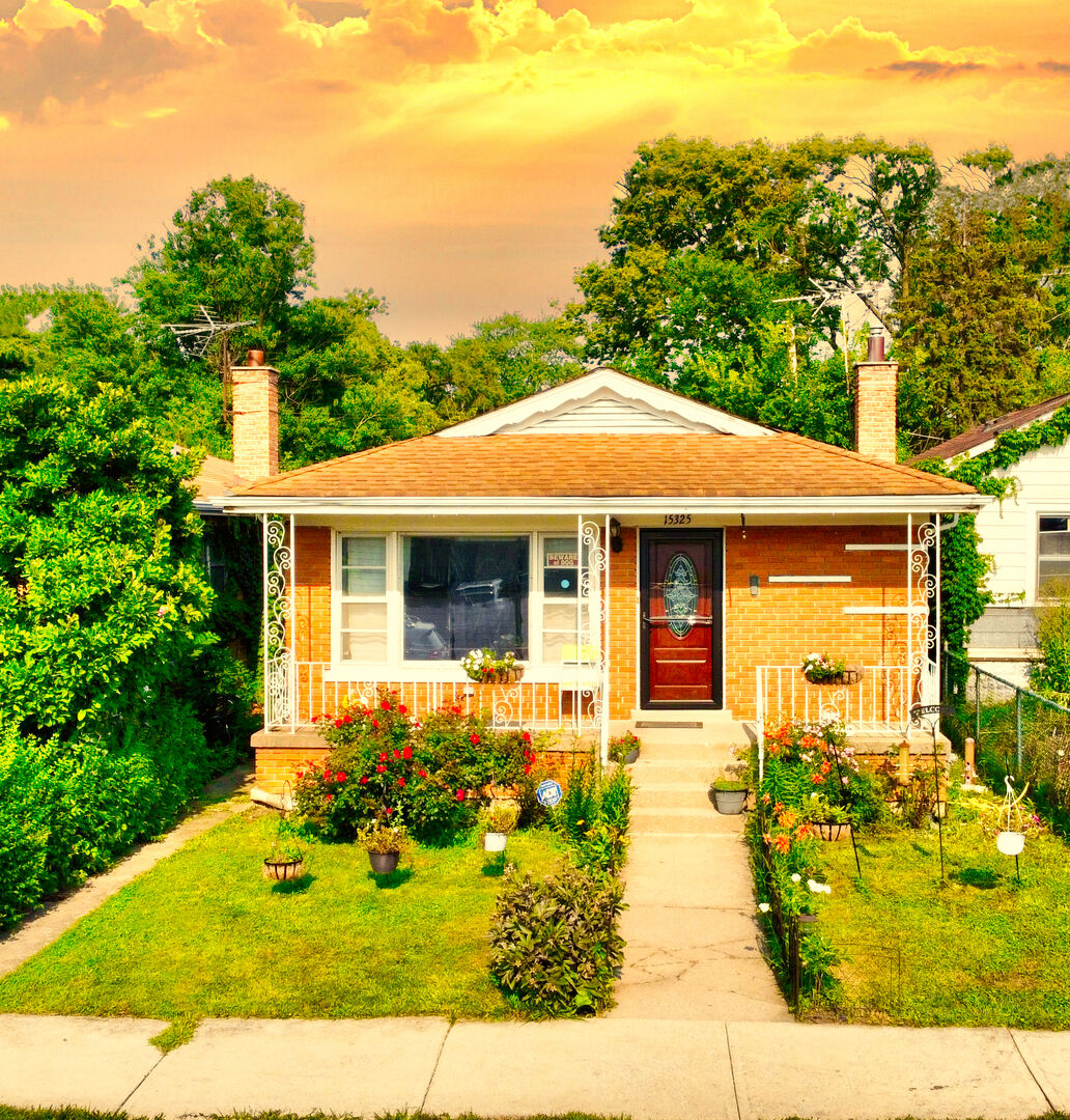 Property Photo: 15325 Lincoln Avenue IL 60426
