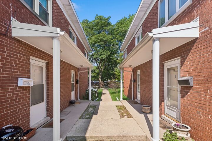 Property Photo: 2543 Crawford Avenue IL 60201