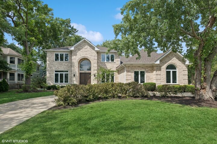 424 E Thomas Street  Arlington Heights IL 60004 photo