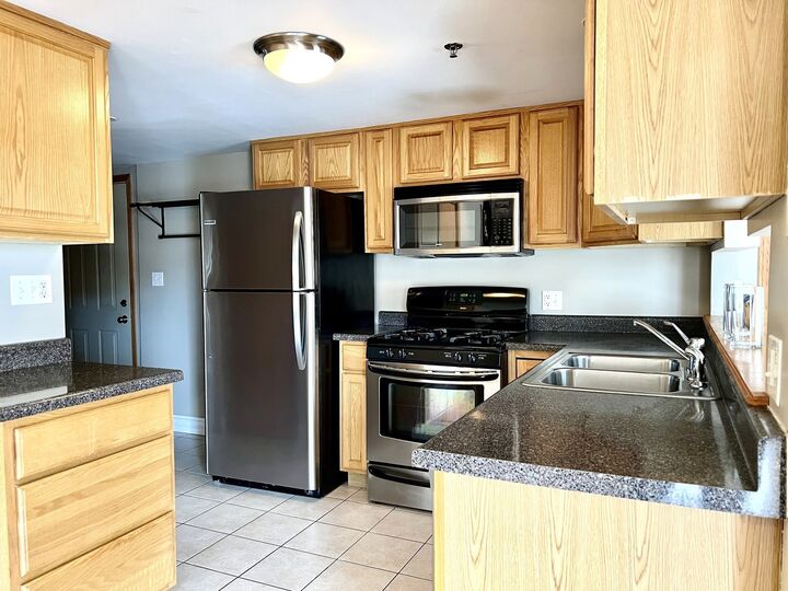 Property Photo:  10620 Central Avenue 2B  IL 60415 