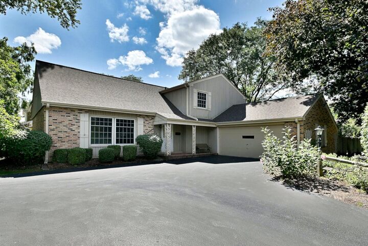 1615 E Miner Street  Arlington Heights IL 60004 photo