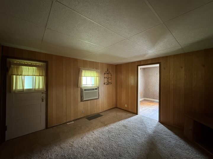 Property Photo:  805 Bellevue Avenue  IL 61350 