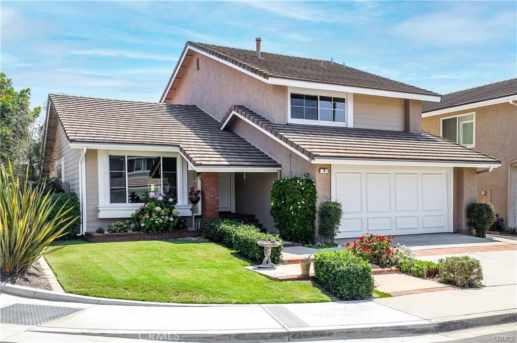 Property Photo:  1 Bellezza  CA 92620 