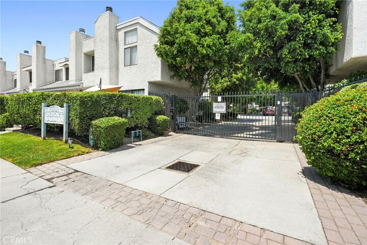 Property Photo:  21901 Dupont Street 17  CA 91311 
