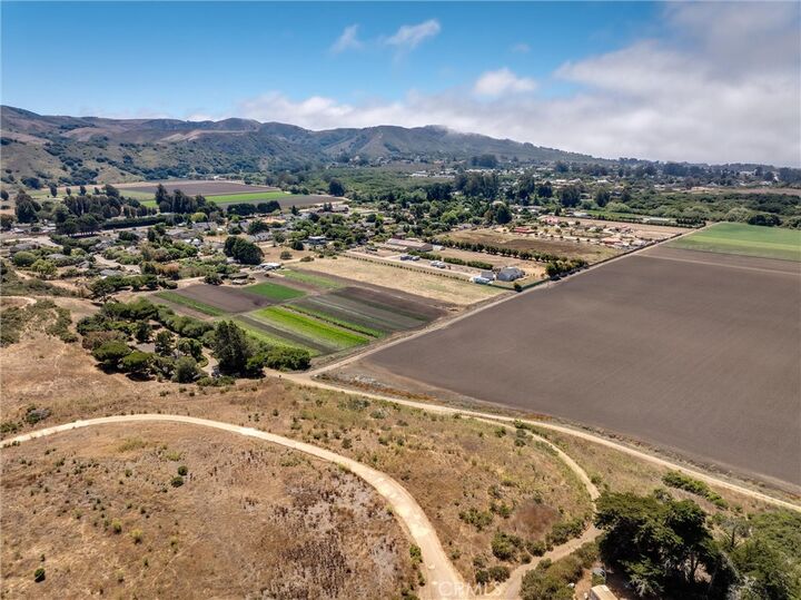 Property Photo:  2030 Sombrero Drive  CA 93402 