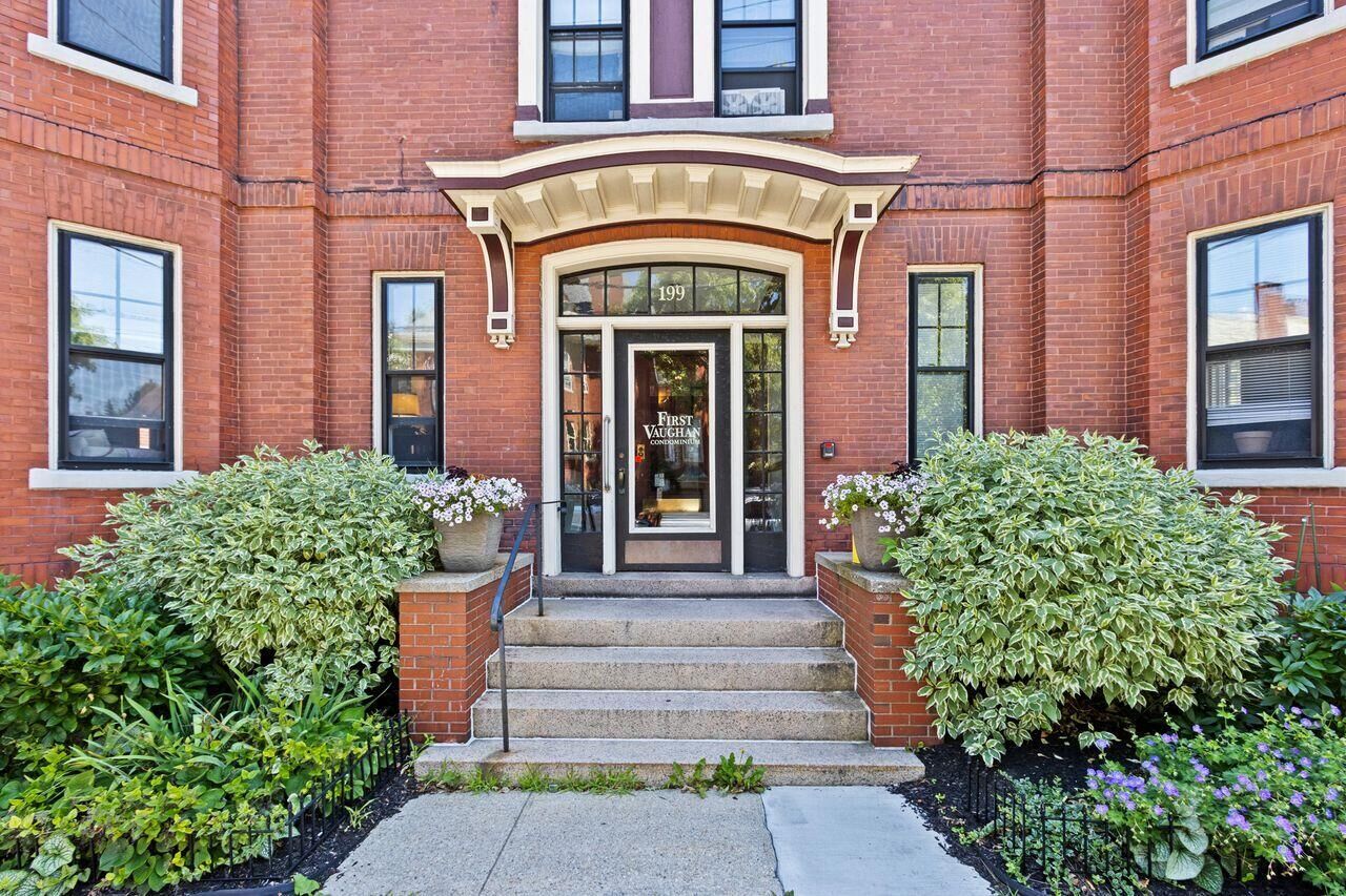 Property Photo:  199 Vaughan Street 6  ME 04102 
