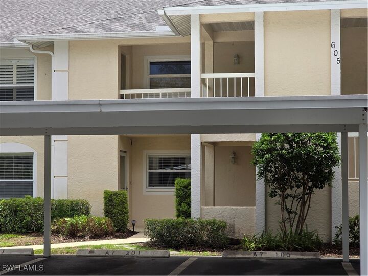 Property Photo:  605 Squire Circle 203  FL 34104 