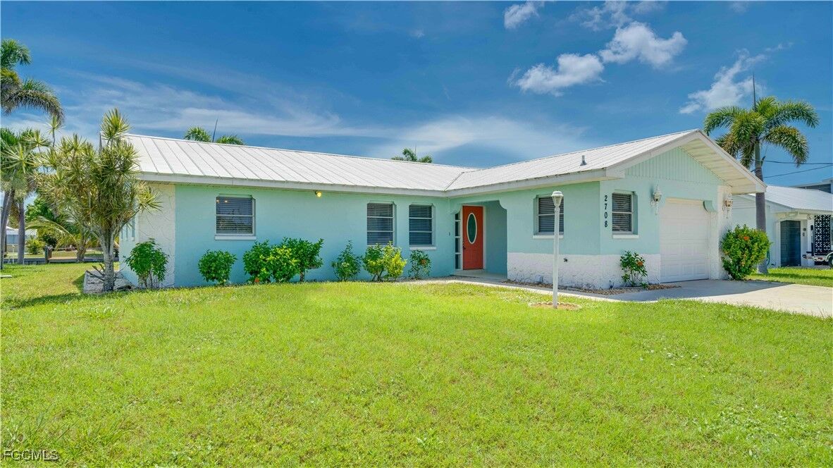 Property Photo:  2708 Mangrove Street  FL 33956 