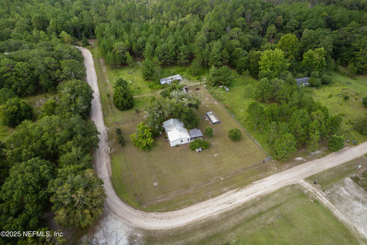 Property Photo: 176 Harvey Drive FL 32177