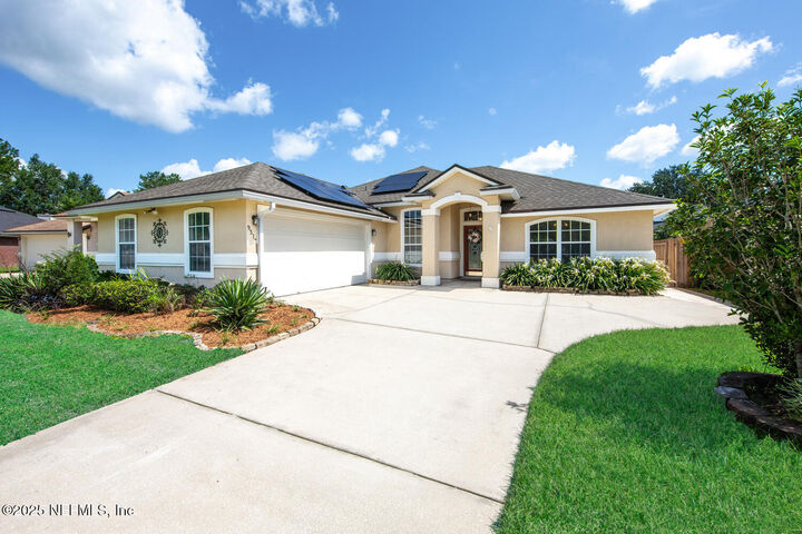 Property Photo:  9317 Beresford Court  FL 32244 