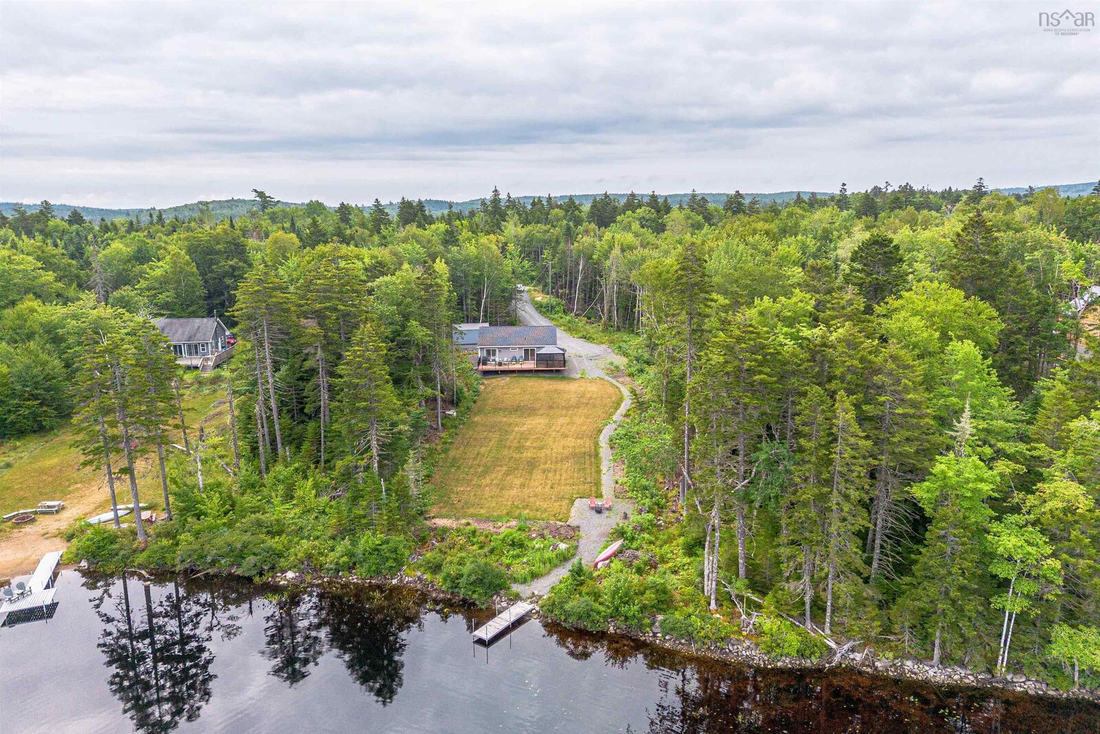 Property Photo:  195 Middle Lake South Road  NS B0N 2T0 