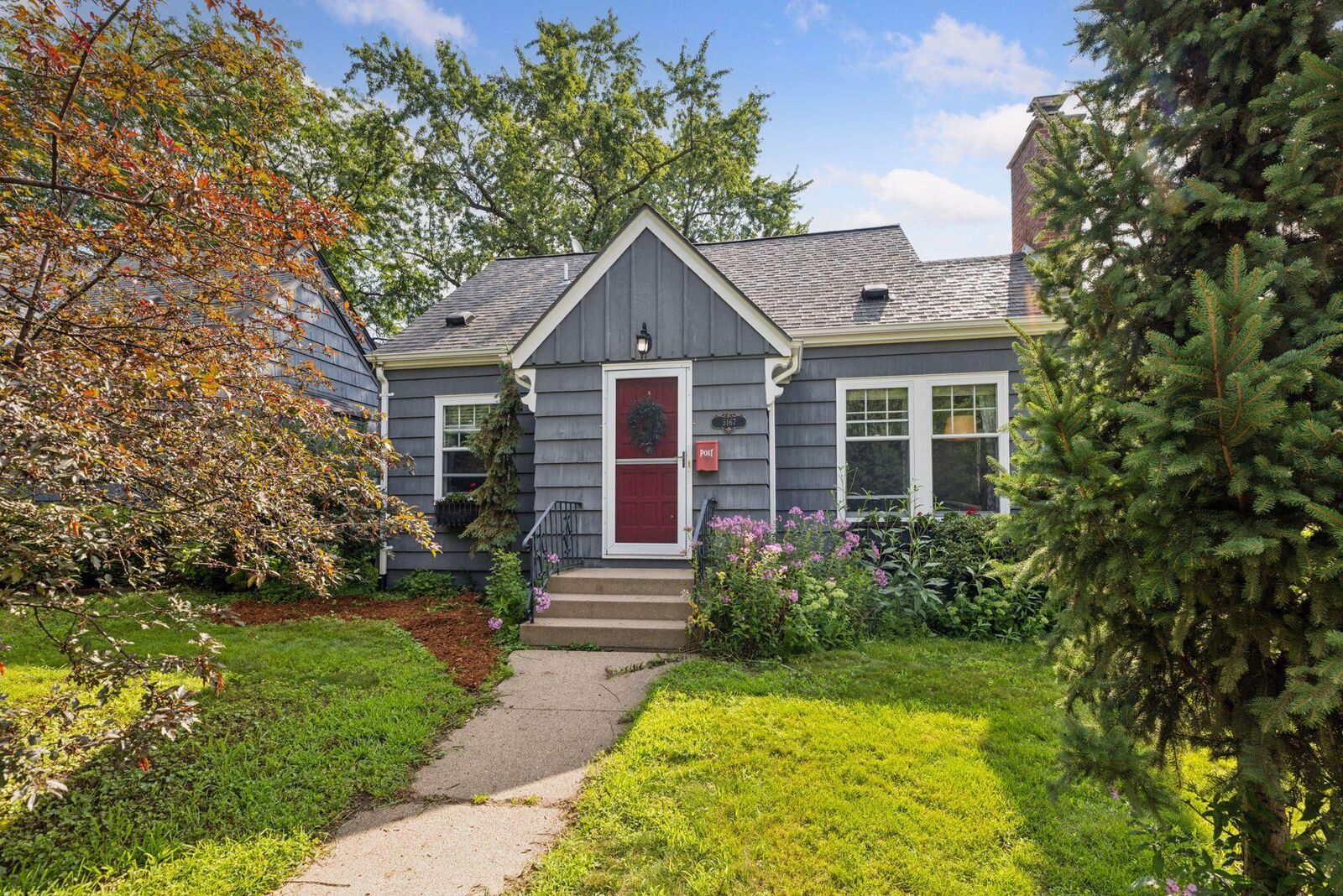 Property Photo:  5167 Elliot Avenue  MN 55417 