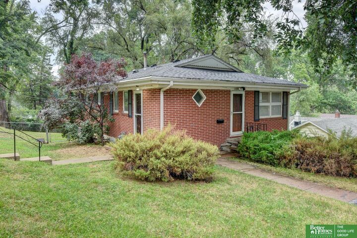 Property Photo: 5640 Ruggles Street NE 68104