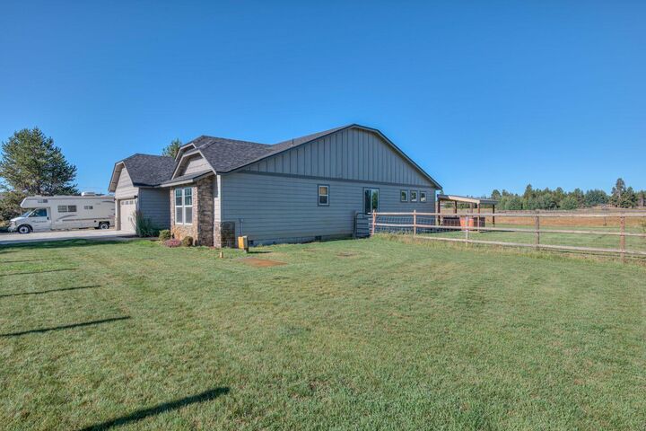 Property Photo:  53475 Bridge Drive  OR 97739 