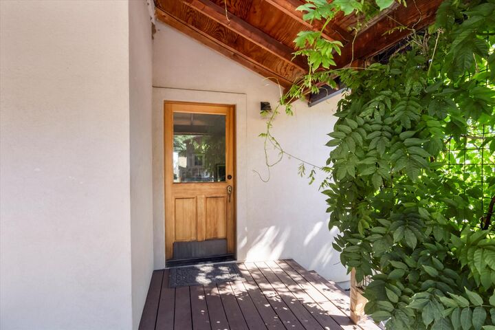 Property Photo: 964 Holton Road OR 97540