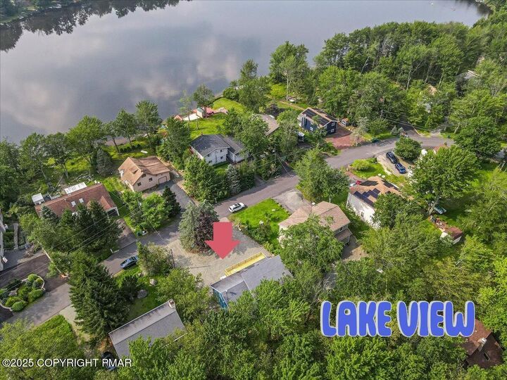 Property Photo:  3197 Carobeth Drive  PA 18466 
