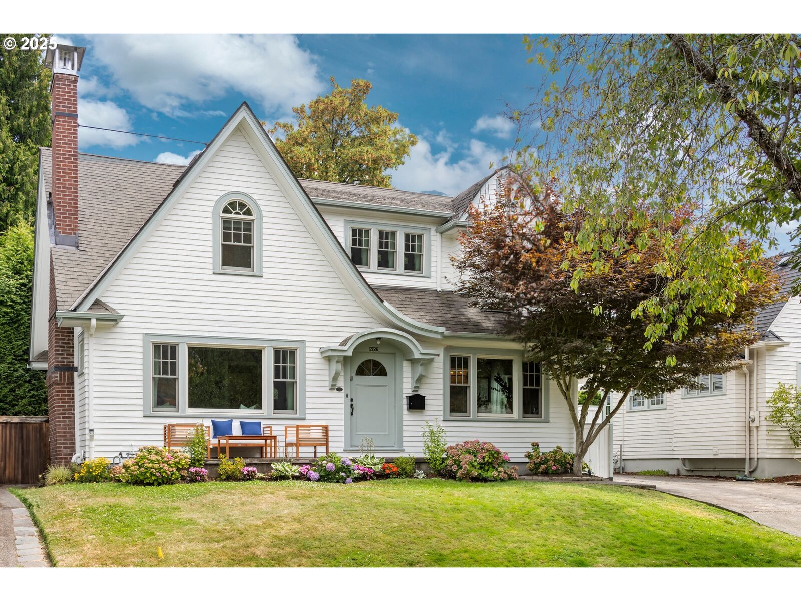 Property Photo:  2726 NE 12th Ave  OR 97212 