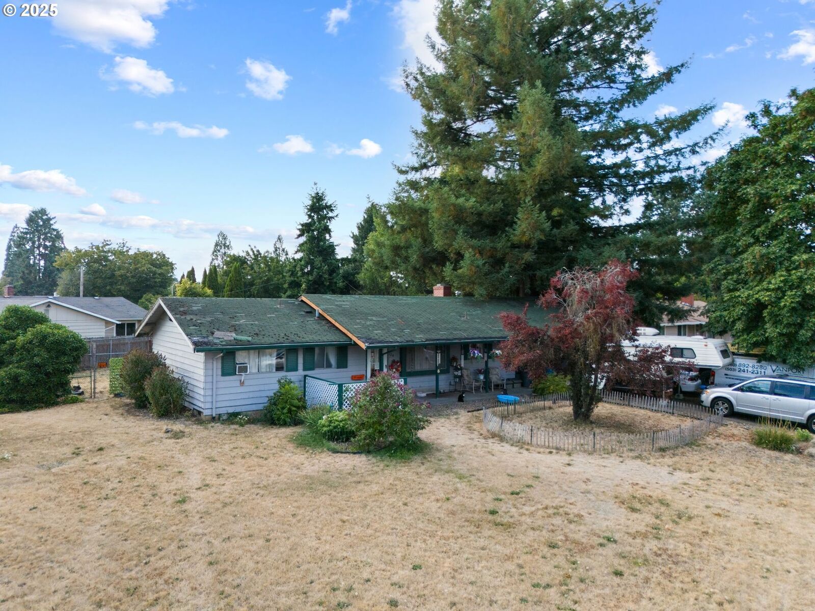 Property Photo: 124 S Fredericksburg Way WA 98664