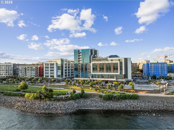 Property Photo:  590 Waterfront Way 700  WA 98660 