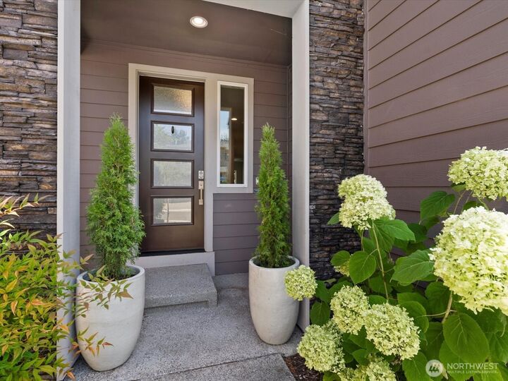 Property Photo:  18225  17th Avenue W  WA 98037 