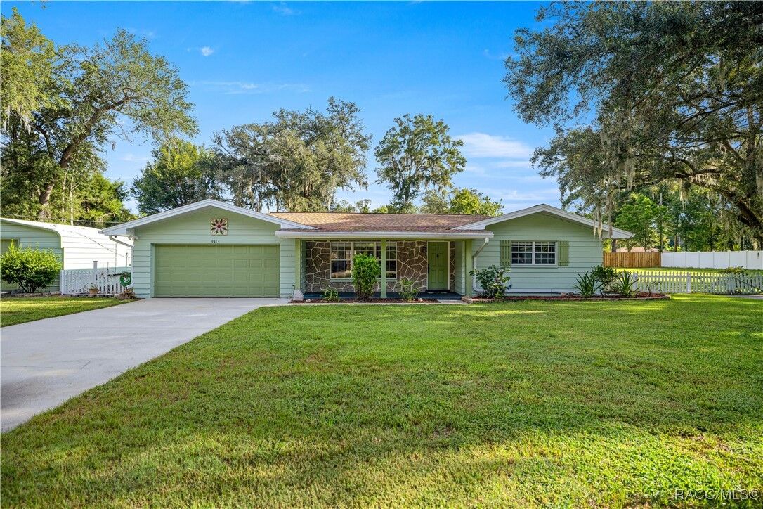 Property Photo:  9415 W Green Bay Lane  FL 34428 