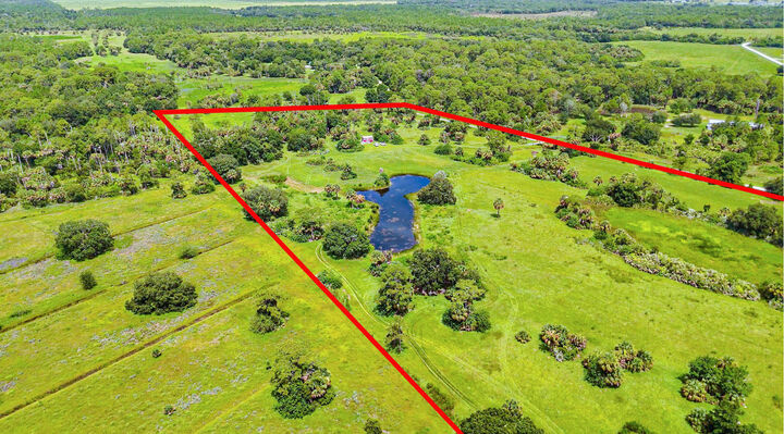 Property Photo: 4902 SW Wild Turkey Lane FL 34956