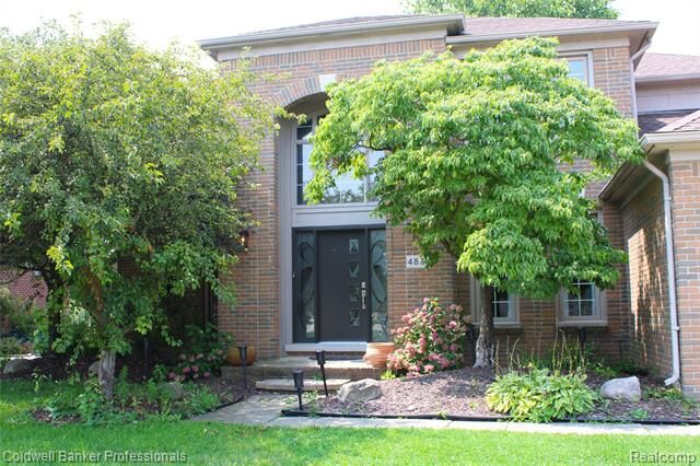 48711 Cross Creek Drive  Macomb Twp MI 48044 photo
