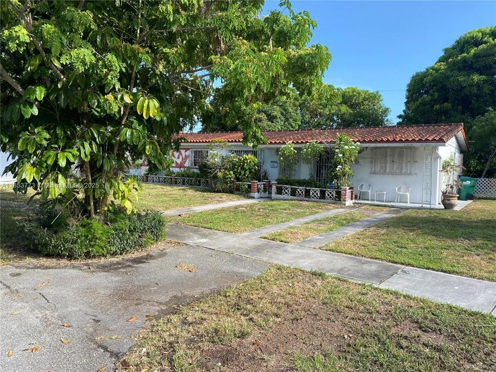 Property Photo: 8120 SW 10th Ter FL 33144