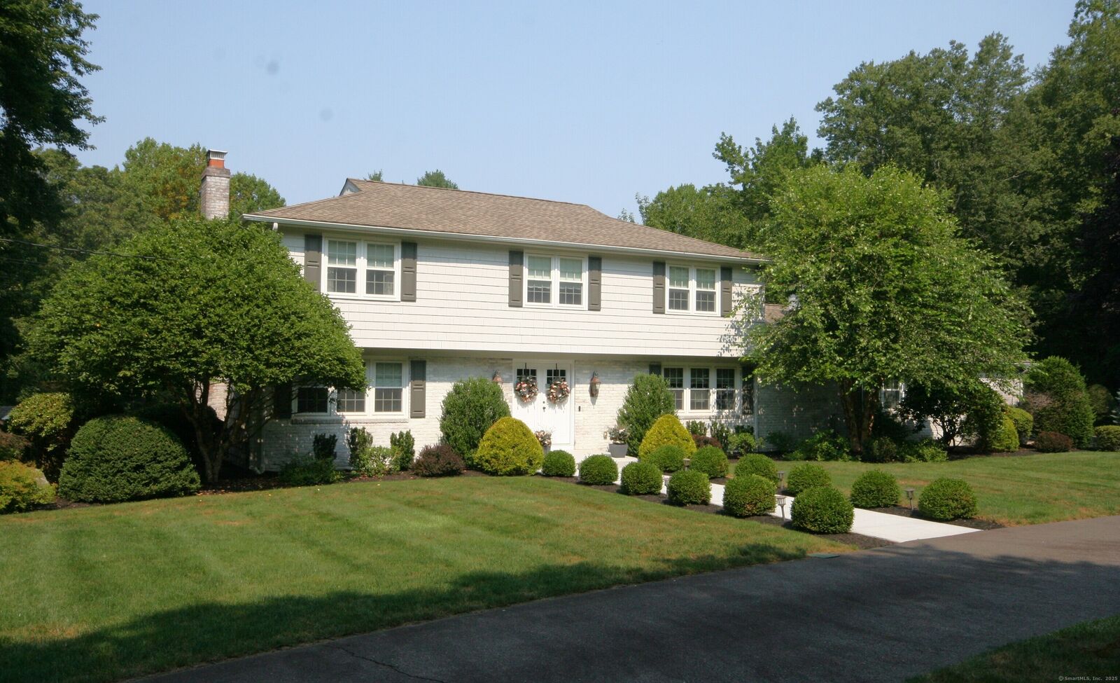 Property Photo: 51 Forest Glen Drive CT 06525