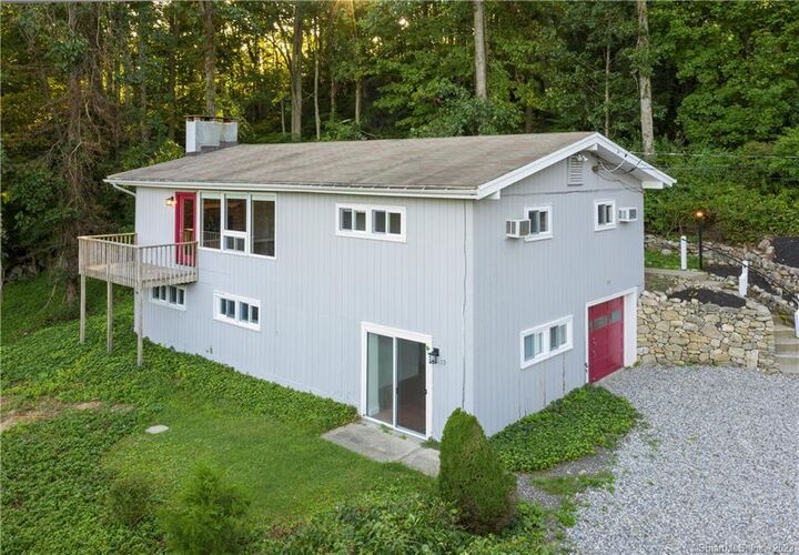 Property Photo:  19 Split Level Road  CT 06877 