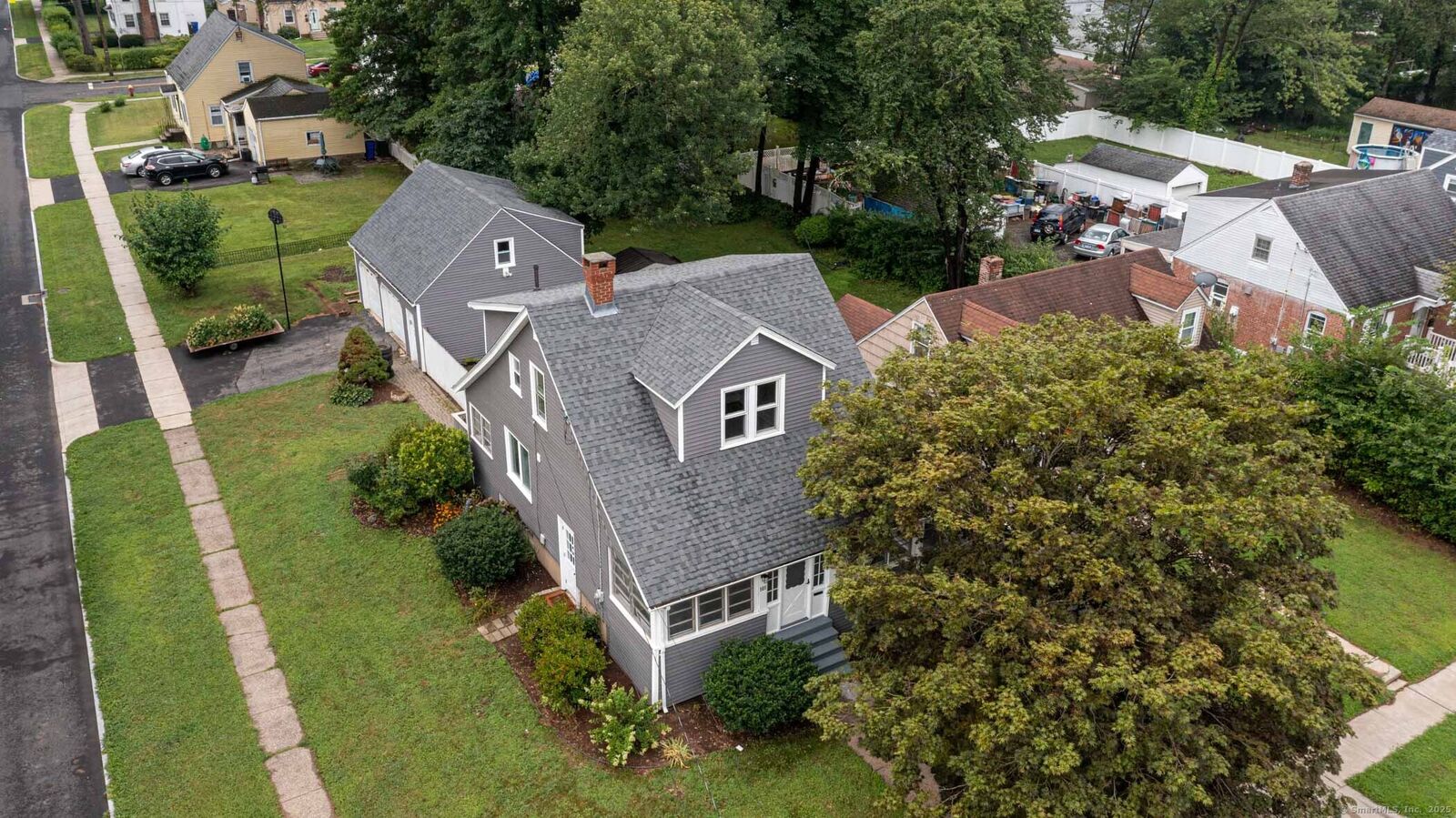 Property Photo:  101 Englewood Avenue  CT 06110 
