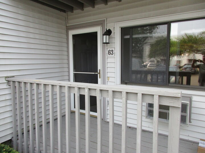Property Photo:  330 Savin Avenue Apt 63  CT 06516 