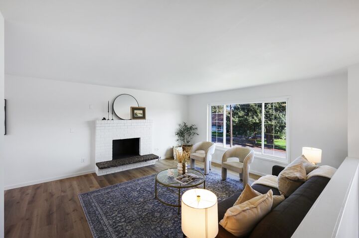 Property Photo:  10904 E 9th Ave  WA 99206 