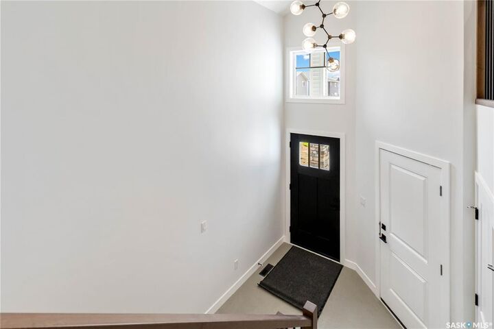 Property Photo: 419 Doran Crescent SK S7V 1W2