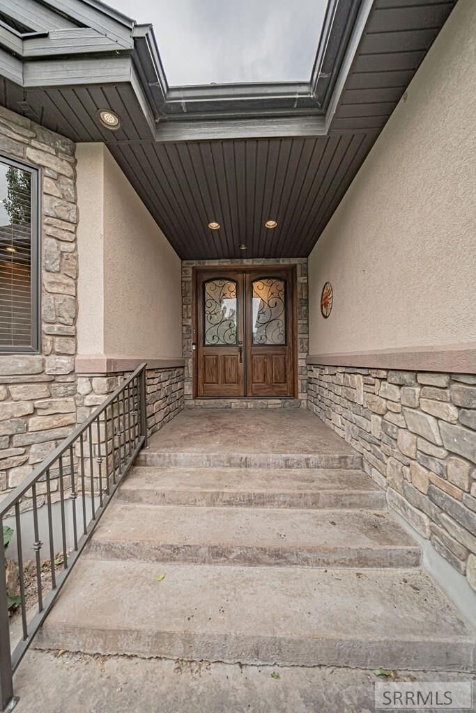 Property Photo: 145 Stillwater Drive ID 83404
