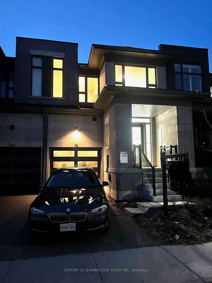 Photo de la propriété: 78 Donald Flemming Way ON L1R 0N8