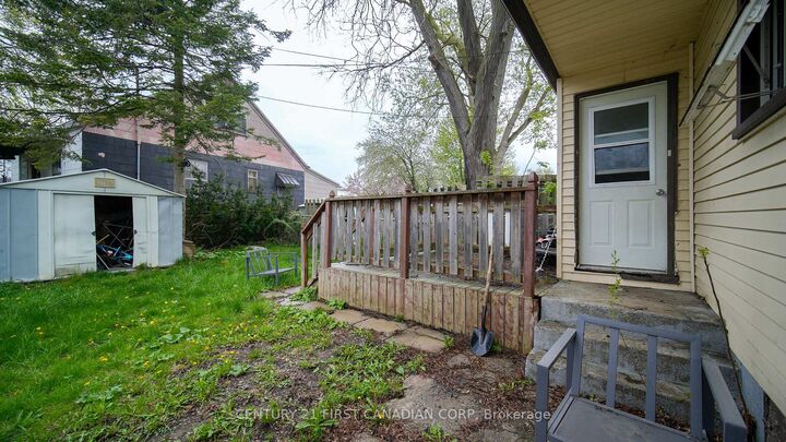 Property Photo: 19 Montgomery Drive ON N8A 1P2