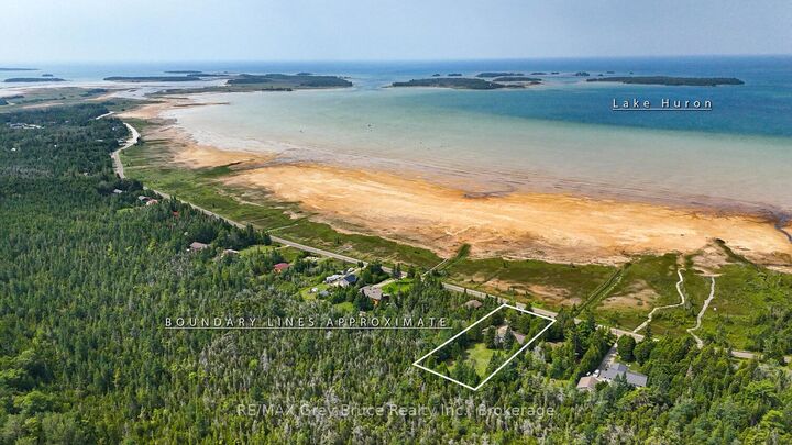 Property Photo: 465 Shoreline Avenue ON N0H 2T0