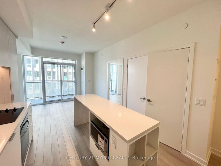 Property Photo:  89 Church Street 4809  ON M5C 0B7 