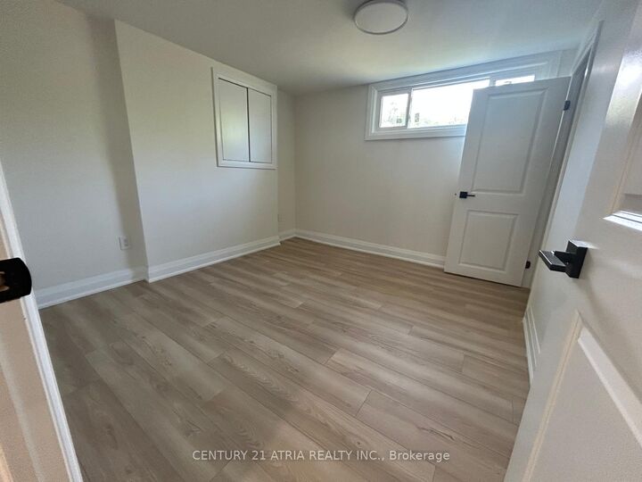 Property Photo:  66 La Peer Boulevard  ON M1W 2J5 