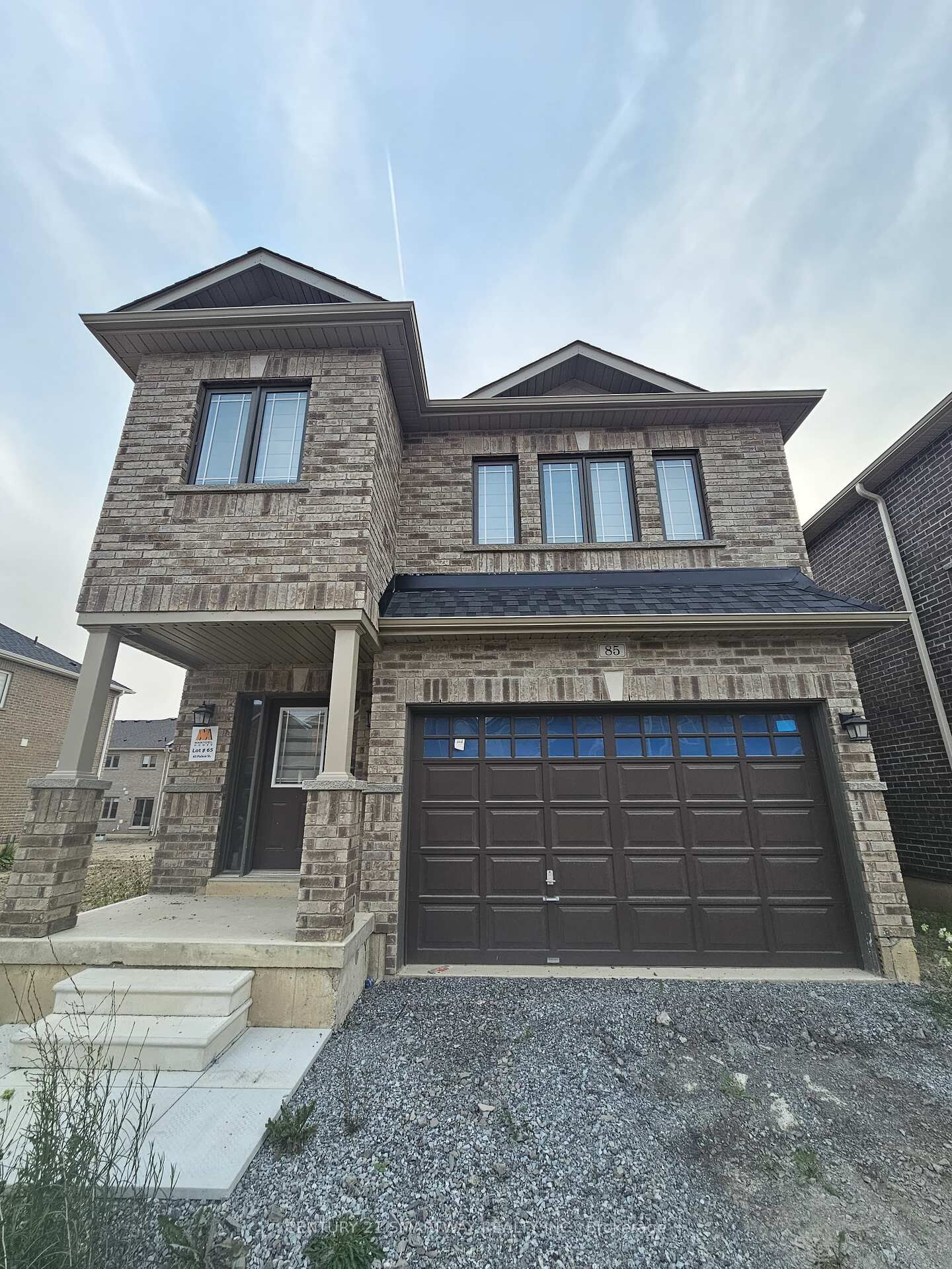 Photo de la propriété:  85 Palace Street  ON L2V 0M9 