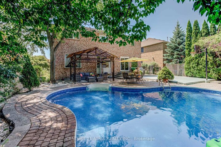 Property Photo:  331 Binns Avenue  ON L3X 1T6 