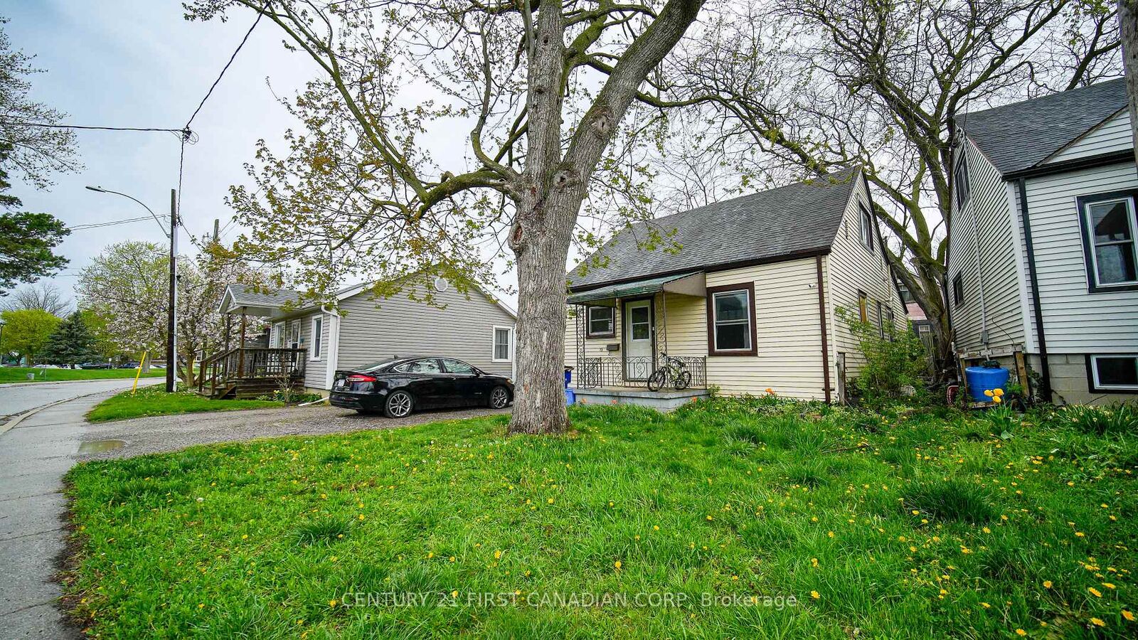 Photo de la propriété: 19 Montgomery Drive ON N8A 1P2