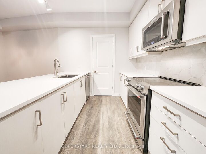 Property Photo: 58 Adam Sellers Street 518 ON L6B 1P5