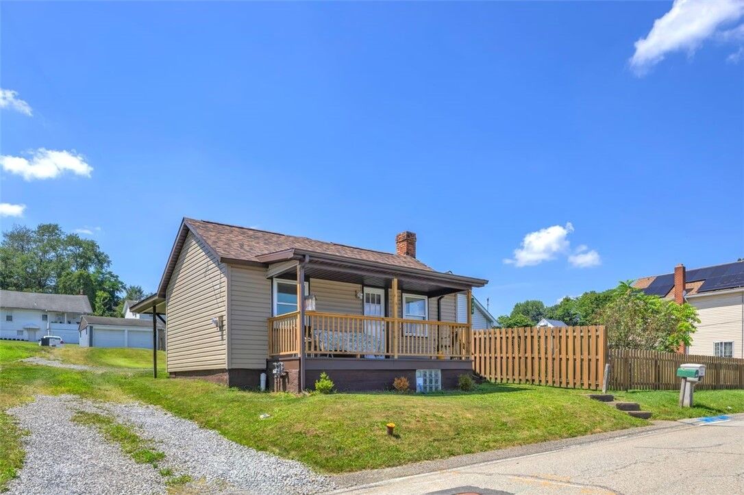 Property Photo: 1646 Main Street PA 15656